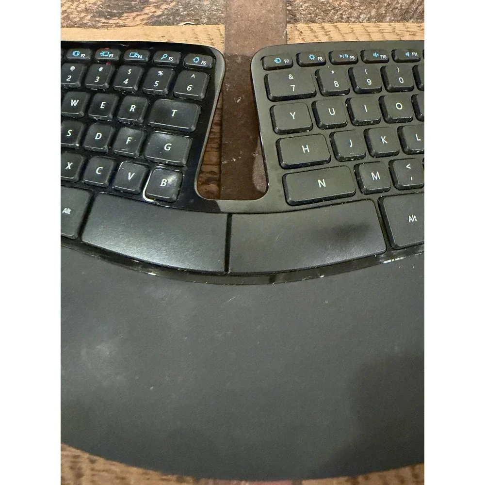 Microsoft Sculpt Ergonomic Keyboard Model 1559 USB Dongle Included - Tested